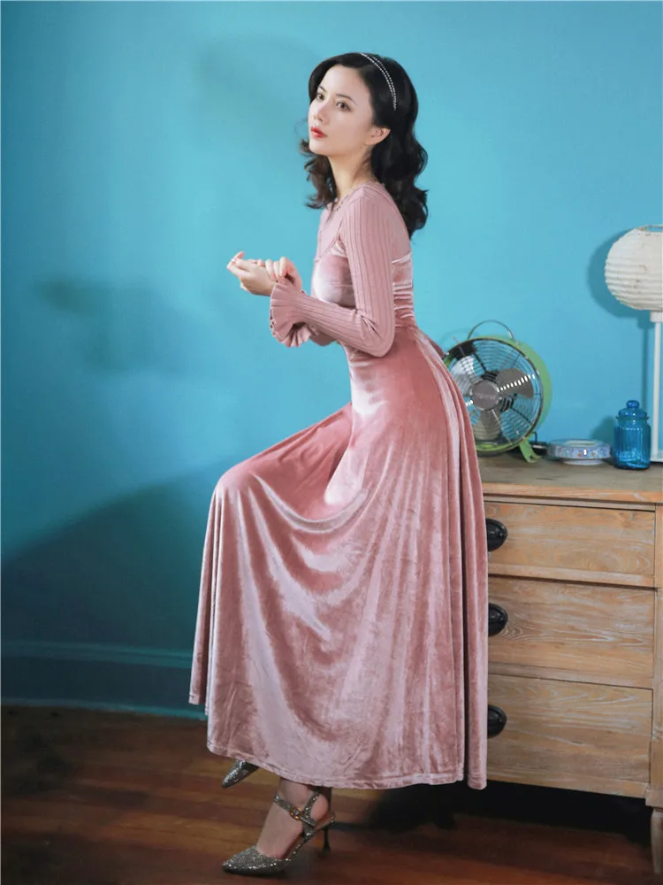 2018 new fashion women's dresses autumn and winter vintage velvet suspender dress+sweater two-piece dress | Женская одежда