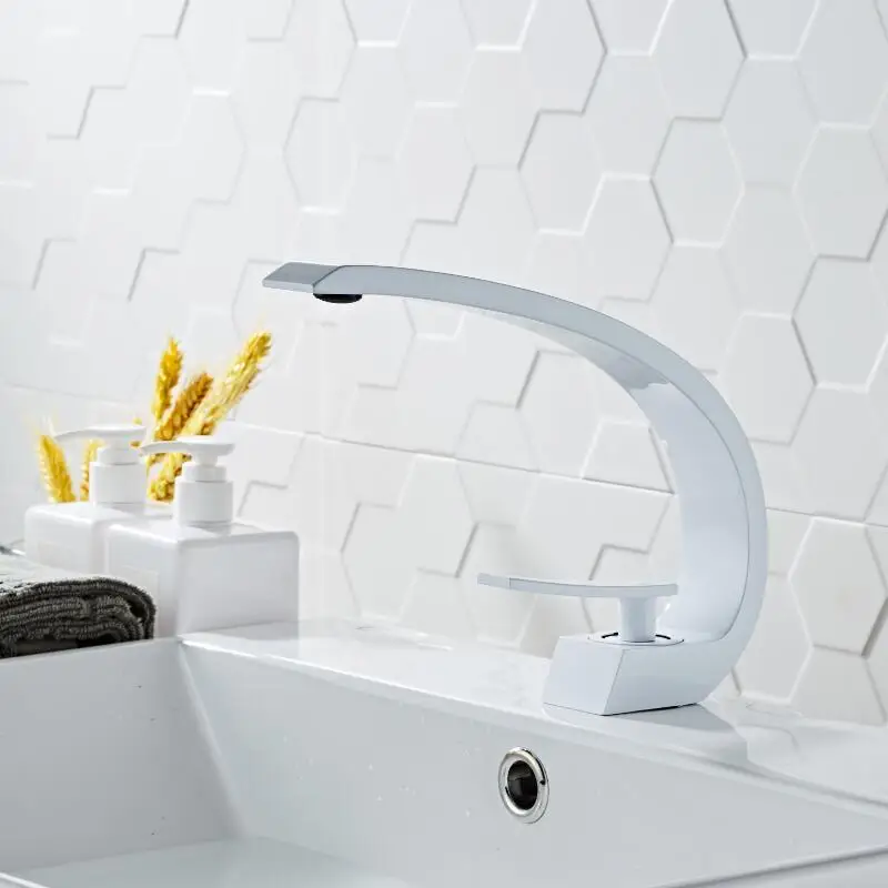 white Tuqiu Black/white bath Basin Faucet Brass Chrome Faucet Brush Nickel Sink Mixer Tap Vanity Hot Cold Water Bathroom Faucets - Цвет: white