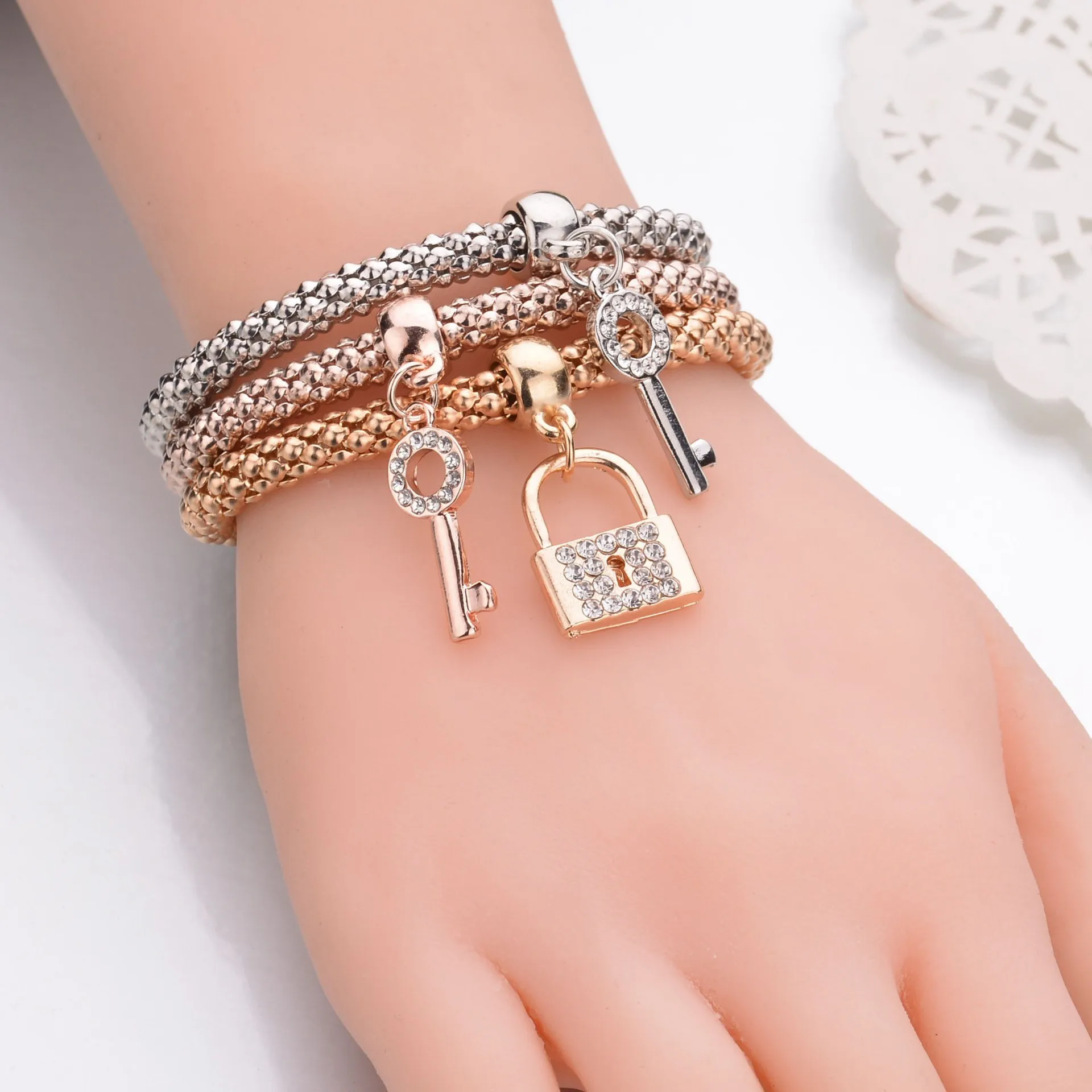 2019 NEW 3 Pcs/Set Gold/Silver Plated chain statement Bracelet crystal Key Clock pendant popcorn women | Украшения и аксессуары