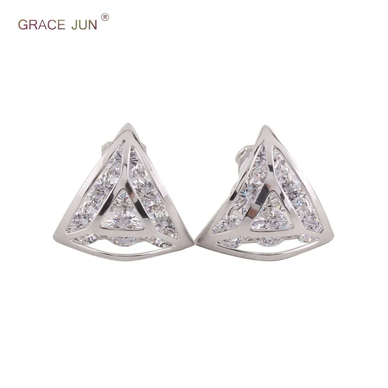 

2018 New Arrival Cubic Ziron Triangle Shape Geometric Shape Clip on Earrings No Pierced Fashion Bridal Wedding No Hole Earrings