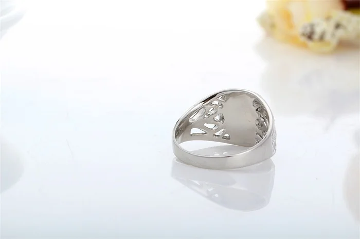 Украшенное кольцо на палец с черной глазурью мужской классический подарок