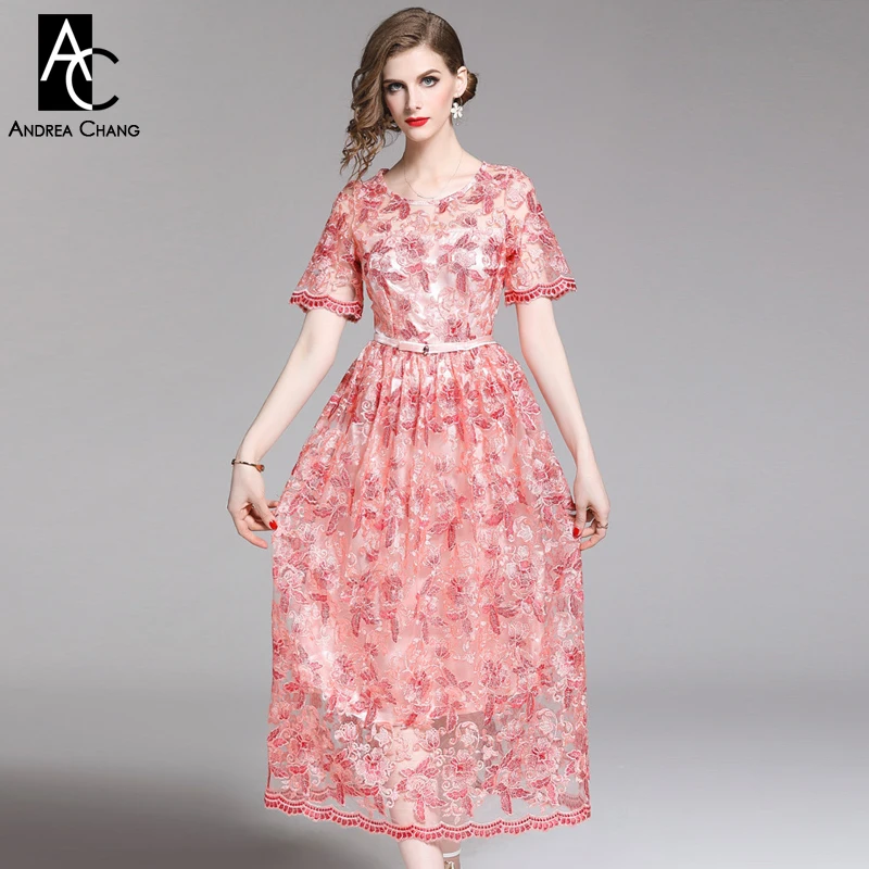 Женское платье макси с вышивкой розовое или красное бальное цветочным принтом