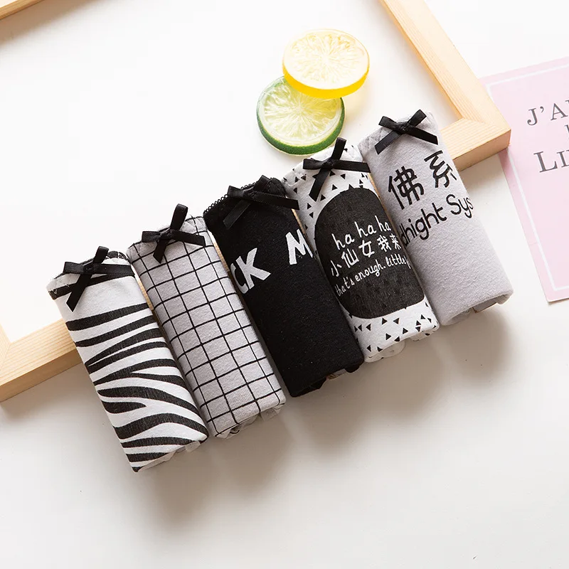 Весенне летние женские трусики хлопковые трусы с принтом LOVE ME нижнее белье для