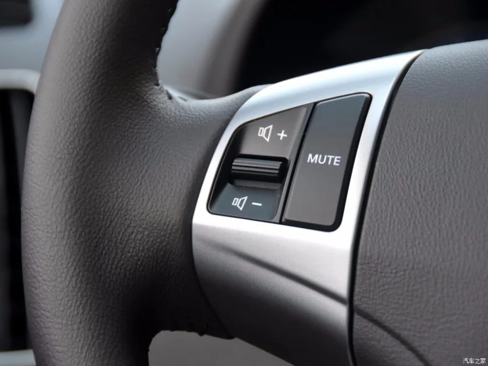 Многофункциональная кнопка дистанционного управления на руль для Hyundai Elantra