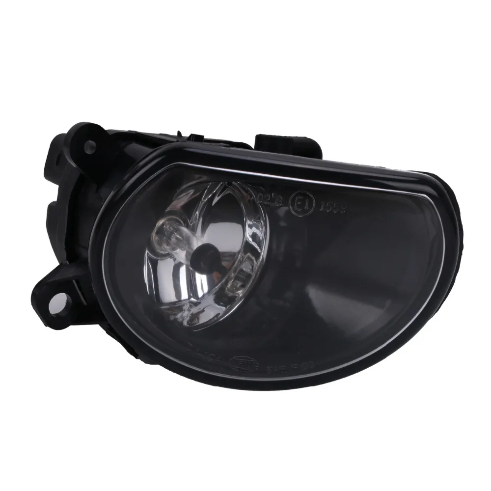 Противотуманные фары с левой стороны переднего бампера противотуманные лампами