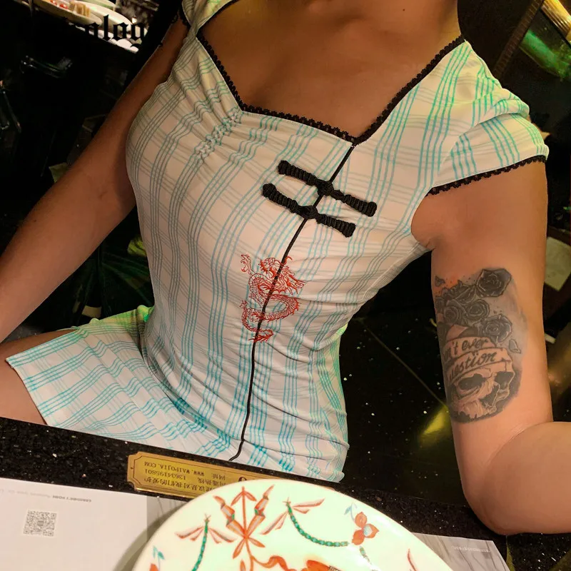 Chicology женское 2019 лето осень сексуальное платье вечерние мини sukienka дракон вышивка
