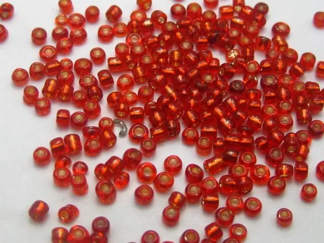 

5000 Glass Seed Beads 2mm silver lined Red + Storage Box