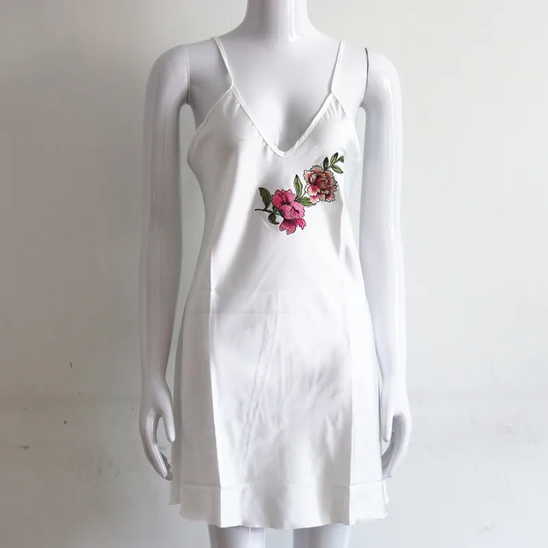 

White embroidery flower robe 2pc Ladies' Sexy Satin Robe Dress Gown Women Nightgowns Kimono Lady Bathrobe Nightdress SIZE L XL