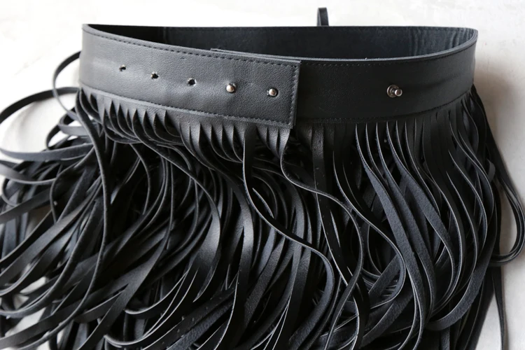 

Factory Direct Good Selling PU Leather Tassels Belt Customized Rivet Decorated Tassels Women Leather Belt