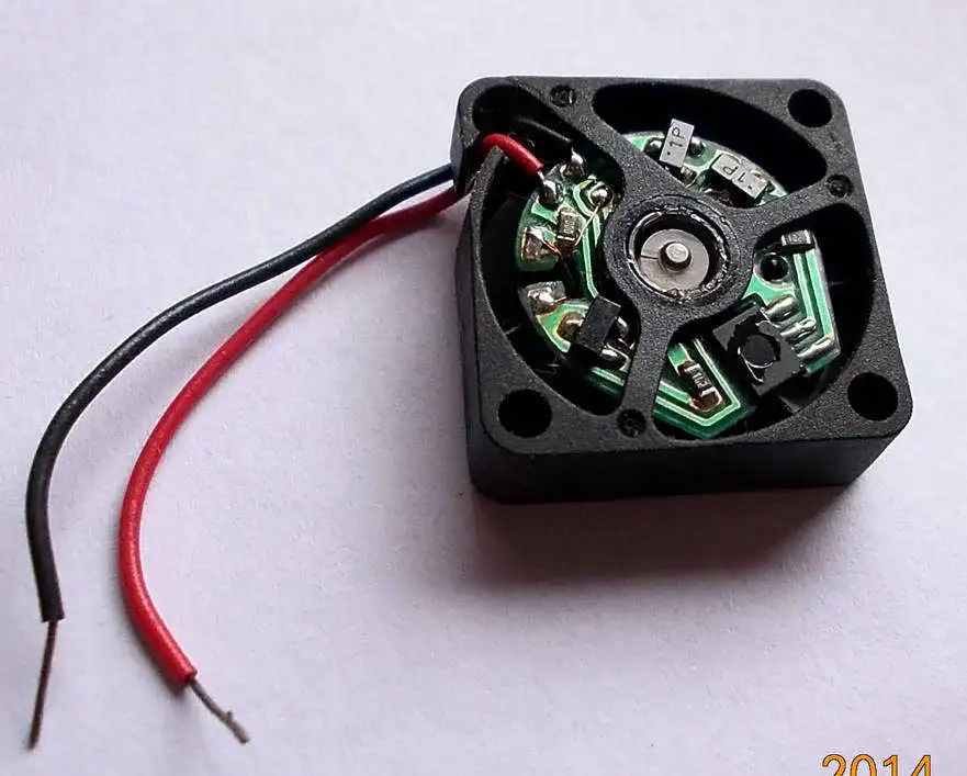Новый оригинальный охлаждающий вентилятор ADDA AD2005LX-K70 5V 0.08A | Компьютеры и офис