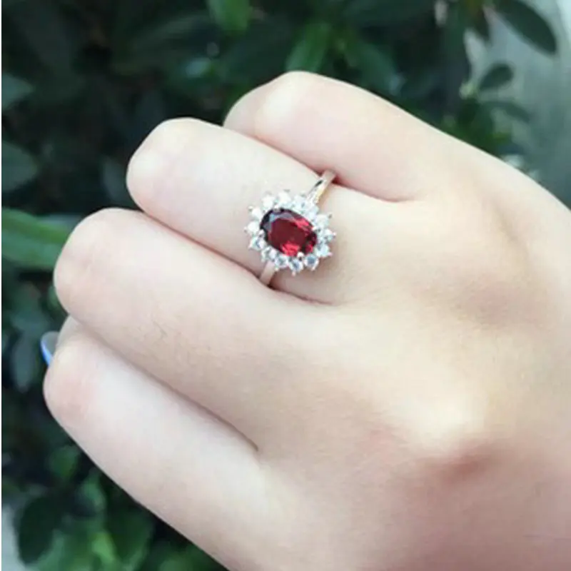 Женское кольцо из серебра 925 пробы с красным гранатом|Кольца для помолвки| |