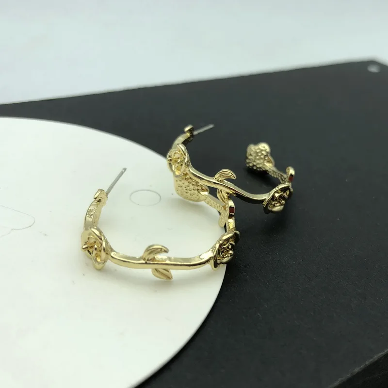 Женские серьги гвоздики в виде Розы TOTASALLY Модные Винтажные металлическом стиле