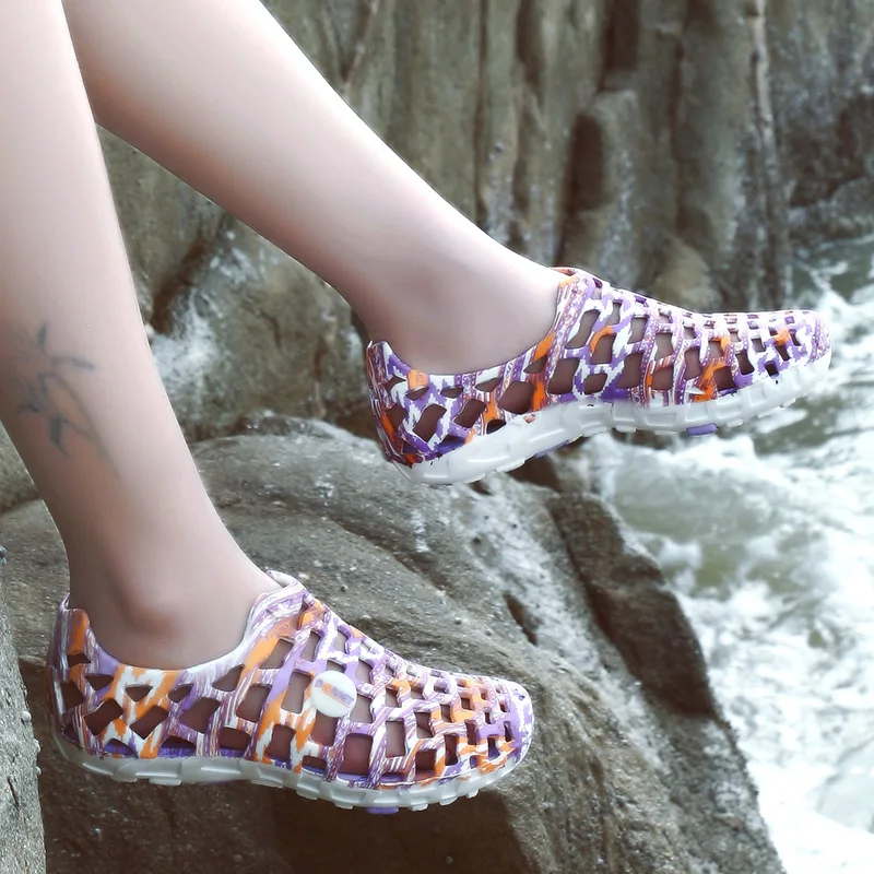 Легкие сабо для женщин пляжные шлепанцы летние сандалии отверстие шлёпанцы