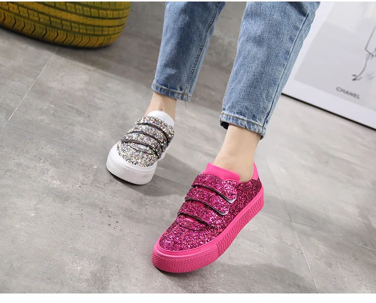 Женская обувь на платформе, Блестящие Кроссовки, zapatos de mujer B, Весенняя новинка, chaussures femme, с блестками, женская обувь на не сужающемся книзу массивном каблуке, серебристого цвета
