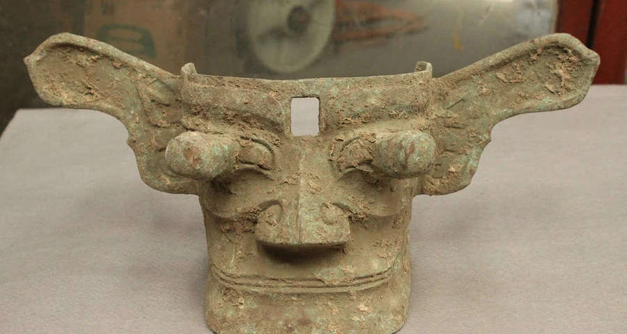 16 &quotКитайский SanXingDui культура старый Бронзовый человек лицо Голова Статуя