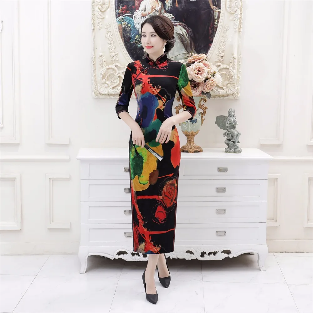 

Shanghai Story 3/4 sleeve Long Floral Cheongsam Velvet Qipao Chinese Traditional Dress Oriental Dress for Autumn