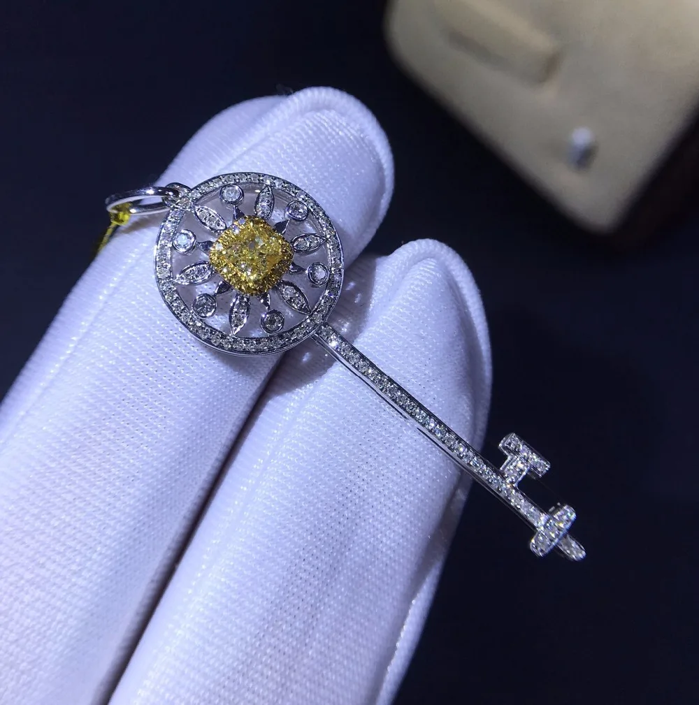 Ювелирные украшения 18 К золото AU750 G18K натуральный натуральный желтый бриллиант 0.31ct кулон ожерелья из драгоценных камней для женщин