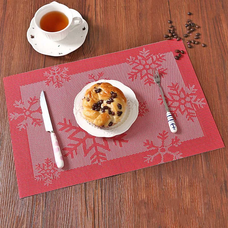 4 шт./лот роскошный отель ПВХ Placemat Домашний Настольный коврик Салфетки сервировочные моющийся маслостойкий изоляционный стол коврики чаша коврики под тарелки Coaster - Цвет: Red Snowflake
