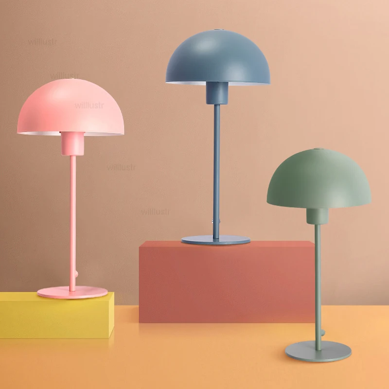 

Современная железная настольная лампа, светильник для гостиной, спальни, прикроватный светильник с железным абажуром, светло-розовый, желт...