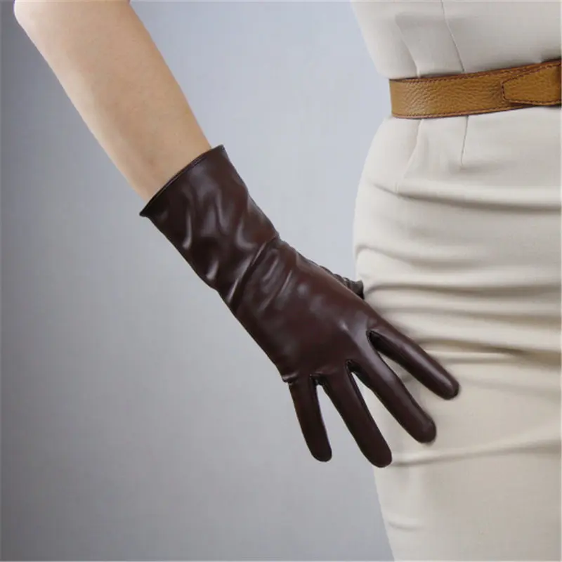 PU light brown Женские лакированные перчатки из искусственной кожи средней и длинной секции 28 см. Яркие Кожаные перчатки для танцевальной вечеринки из искусственной кожи, женские перчатки PU28 - Цвет: PU light brown