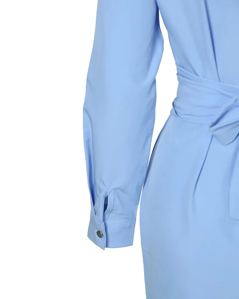 Женское модельное платье рубашка однобортное синее с бантом и длинным рукавом