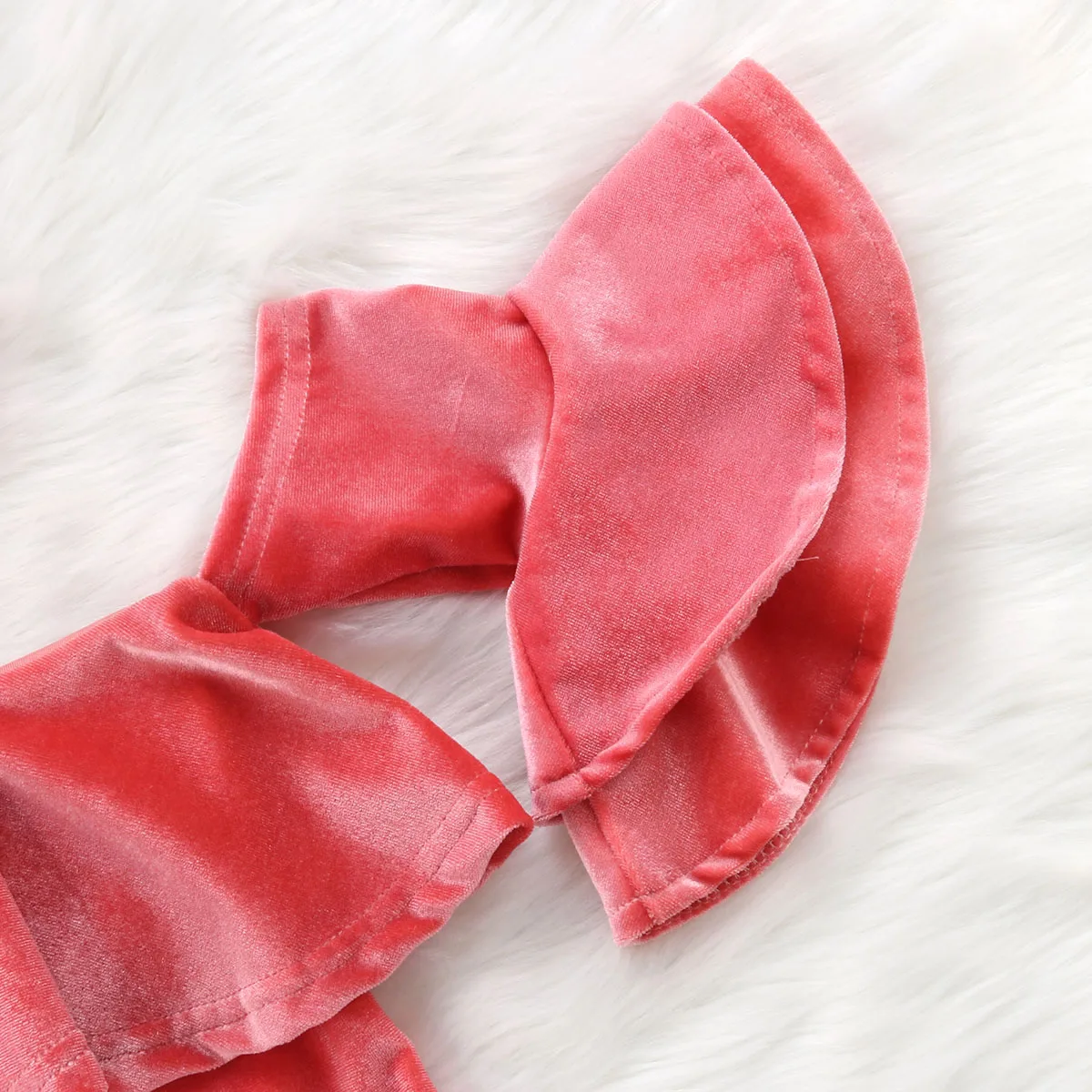 2 шт. детский бархатный комбинезон с рукавами фонариками и открытыми