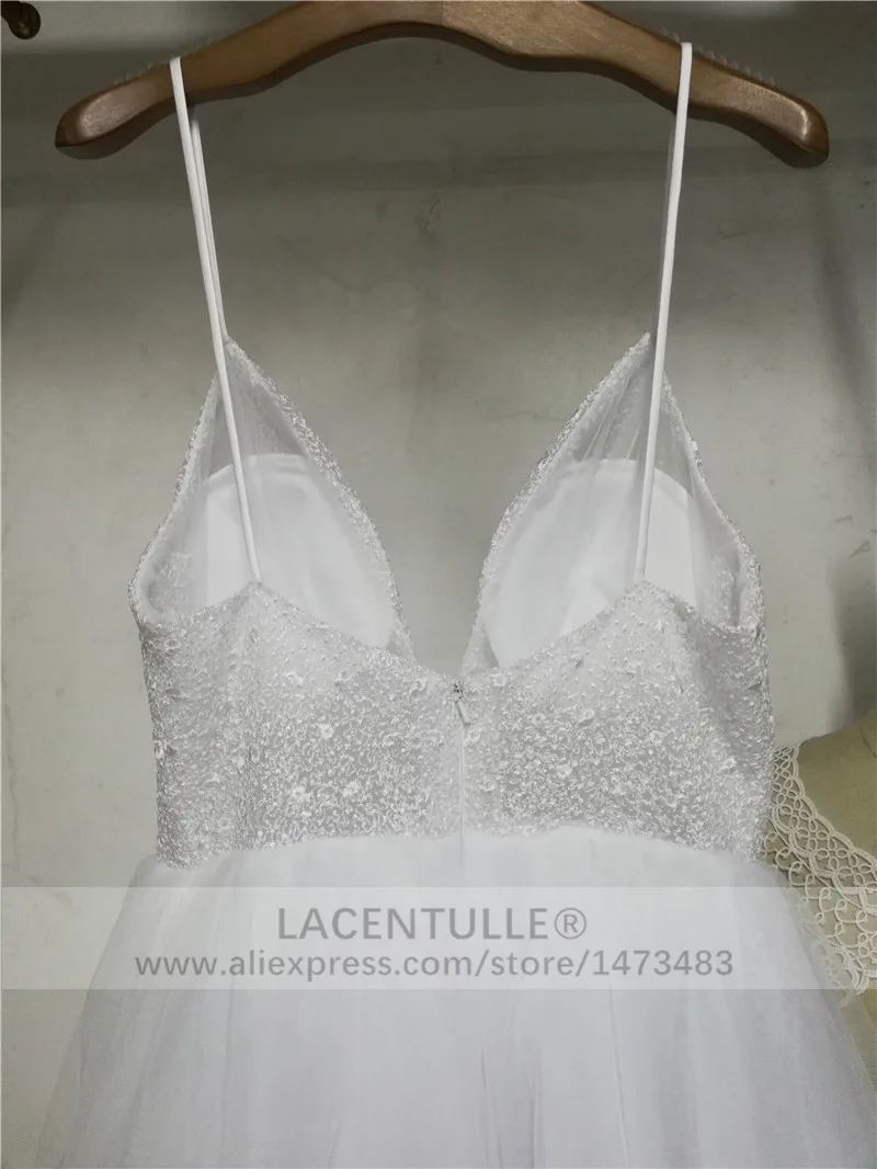 Длинное свадебное платье-трапеция в пол на тонких бретелях Пляжное весеннее