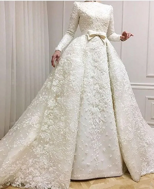 

Elegant Long Sleeve Lace Muslim Wedding Dresses A-line Appliques Plus Size Zipper Back Bridal Wedding Gowns Vestido De Novia