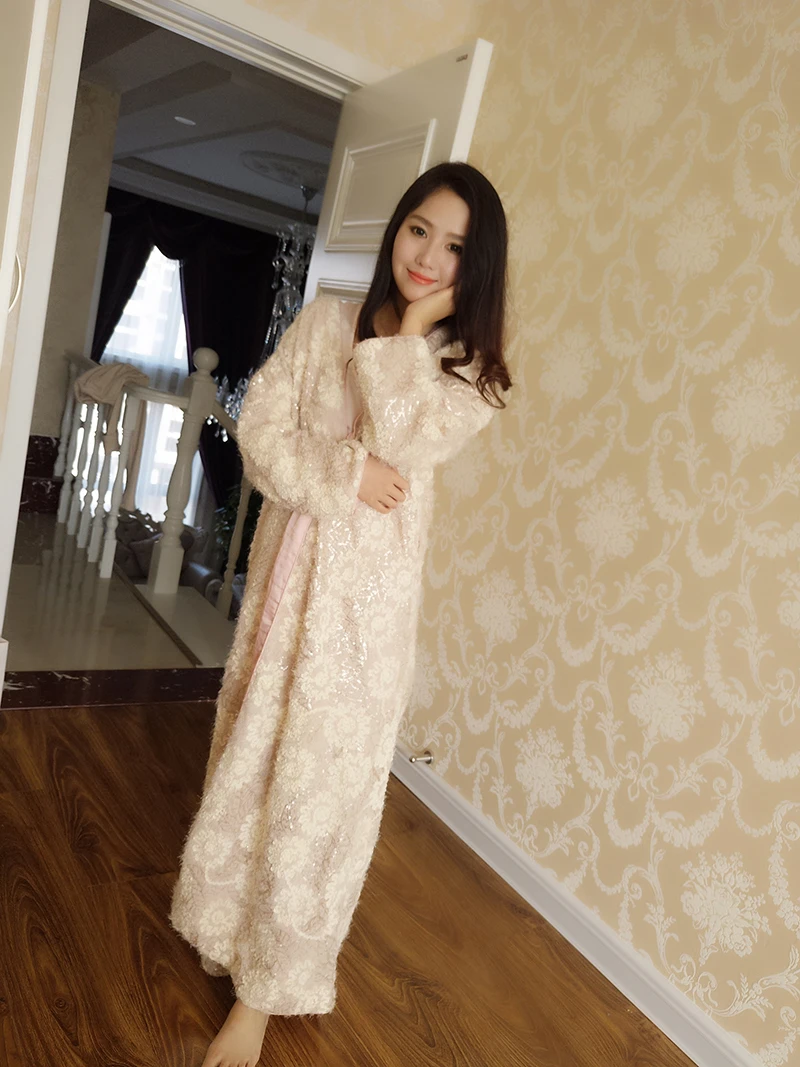 

Robe Women Bathrobe Floral Nightwear Long Sleeve Female Sleepwear Elegant Lady Gowns Classical Nightgowns High quality