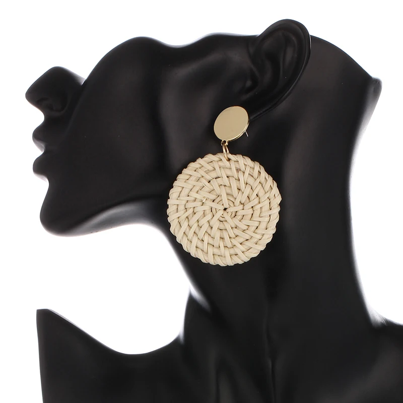В богемском стиле с соломенной ткань круглый Висячие серьги для женщин сплав Battan