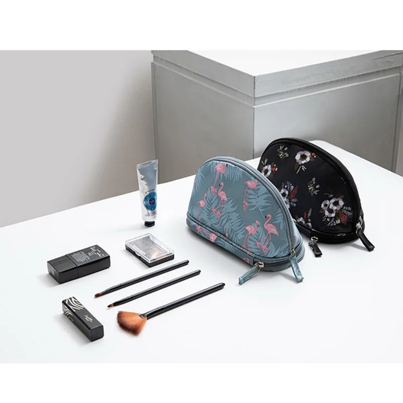 Качественная дорожная косметичка с рисунком фламинго вместительная двухслойная