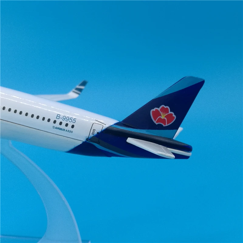 Модель самолета A320 авиакомпании Qingdao QD 16 см металлическая модель под давлением
