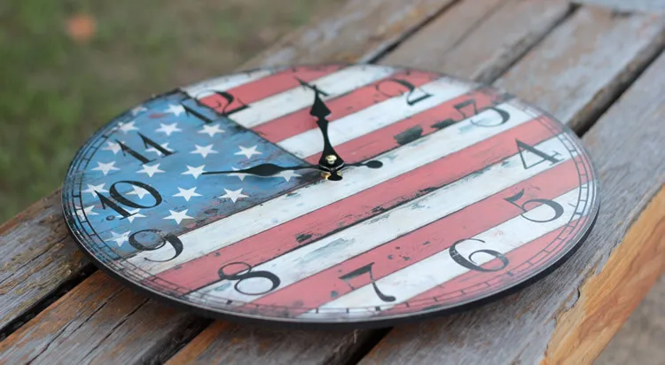 

Retro Wall Clock American Flag Pattern Wooden Wall Clock Living Room Decorative Pendant Home Office Cafe Decoration