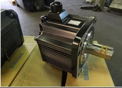 Фонарь серводвигателя 200 в 2 кВт Новинка