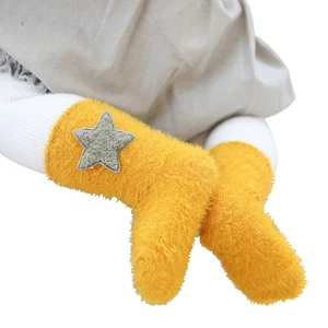 Носки для новорожденных Lawadka, осенне-зимние модные носки для маленьких девочек, бархатные носки для маленьких мальчиков, одежда для детей