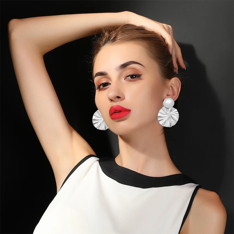 Серьги Золотые сплава нерегулярные элегантные серьги для Для женщин простой