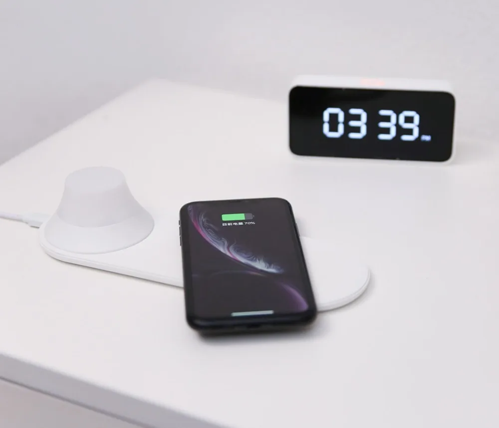 Xiaomi Yeelight Беспроводной Зарядное устройство с светодиодный ночной Светильник магнитное притяжение умный светодиодный лампы Красочный 800 люмен для айфонов samsung