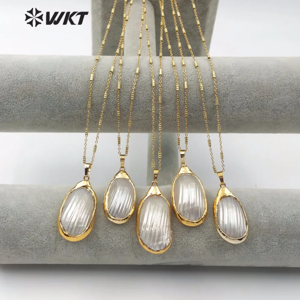 

WT-JN083 Bohemian Style Shell Pendant Natural White Shell with Golden Wrap Oval Shape Romantic Beach Wedding Necklace Jewelry