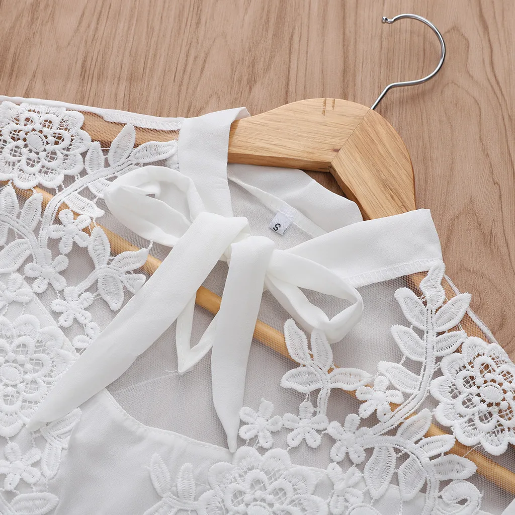 Белая женская шифоновая блузка на весну повседневная ажурная однотонная с