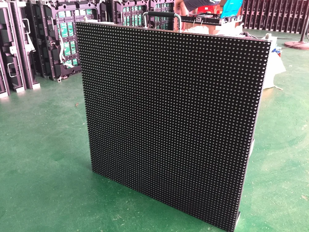 32x16 P10 RGB наружная Светодиодная панель 640x640мм литой алюминиевый шкаф DIP570 1/4