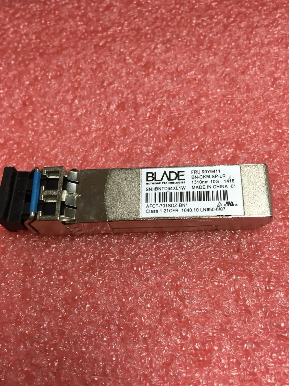 

Лезвие BN-CKM-SP-LR 1310 нм 10G AFCT-701SDZ-BN1 SFP + одиночный режим