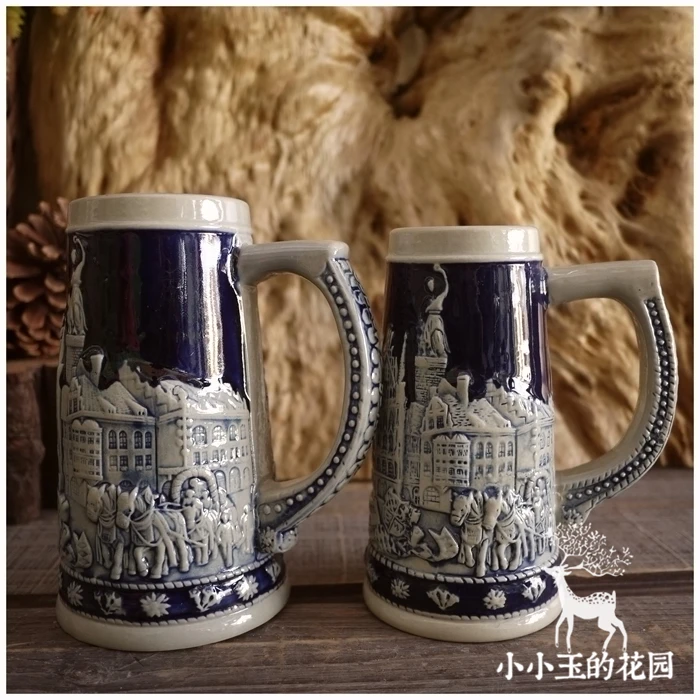 &quotТоржественный городской зал Королевский пивоваренный завод&quot и &quotлебединый