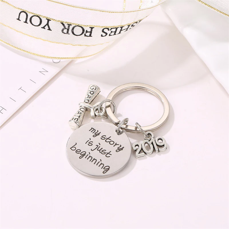 2019 Newest stainless steel Keychain &quotMy story is just beginning&quot Keychains Jewelry Souvenir Gift for Friend Drop Shipping X154 |
