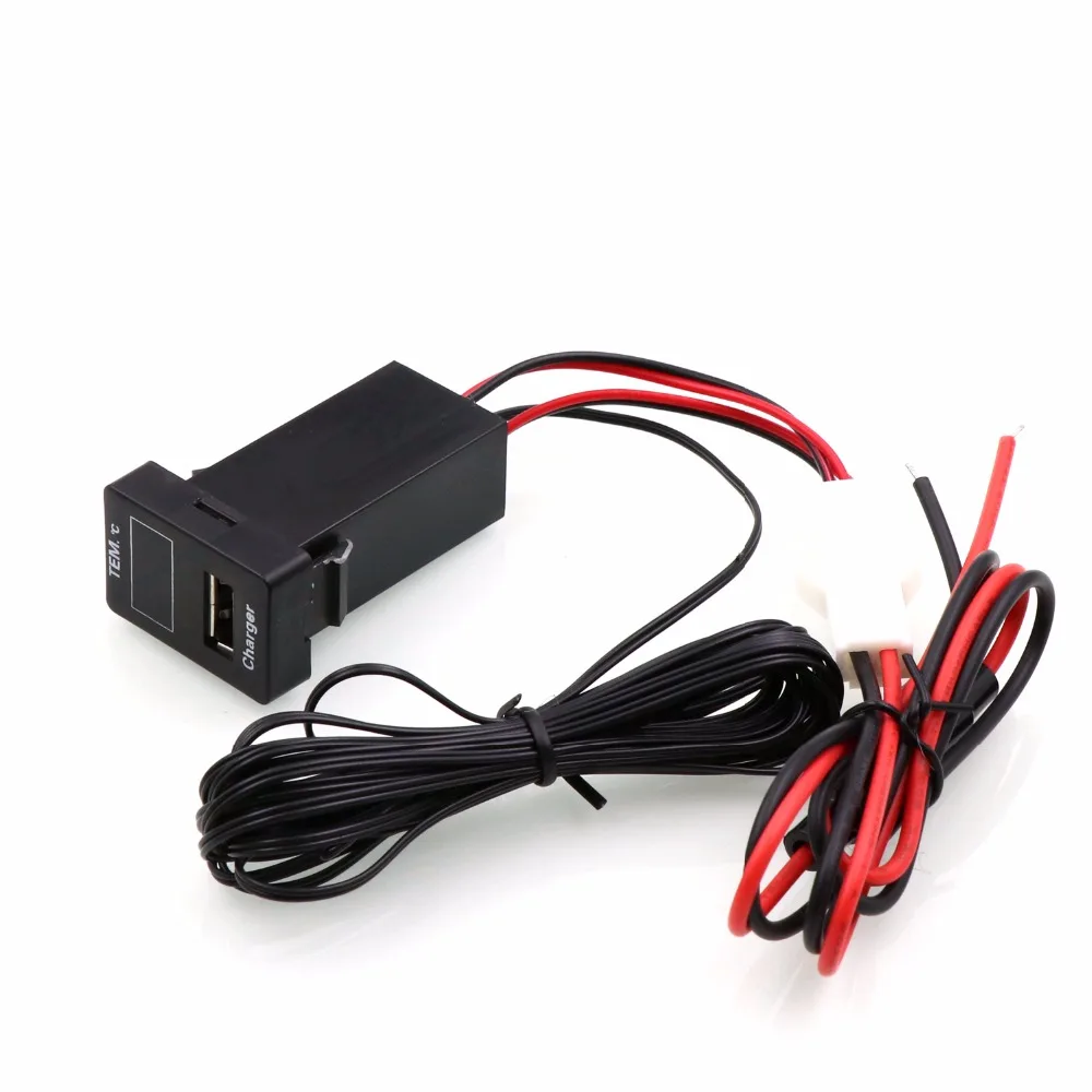 Автомобильное зарядное устройство с USB-интерфейсом 2 1 А и внутренний/наружный