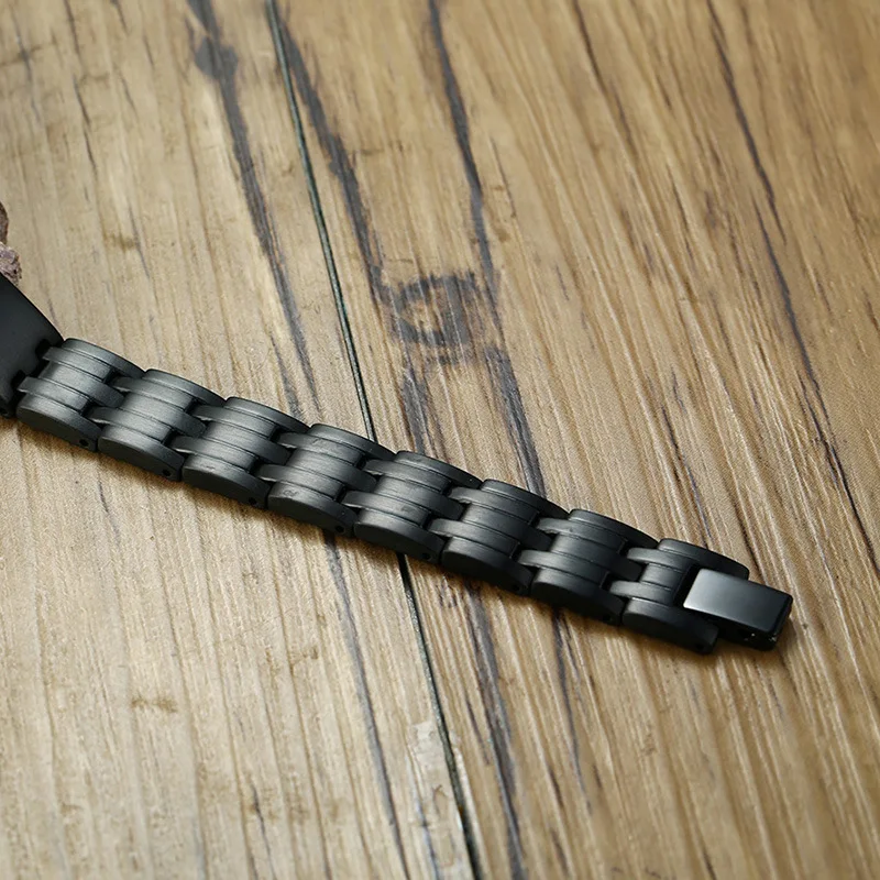 Браслет SIZZZ мужской из титановой стали с матовой поверхностью изогнутый