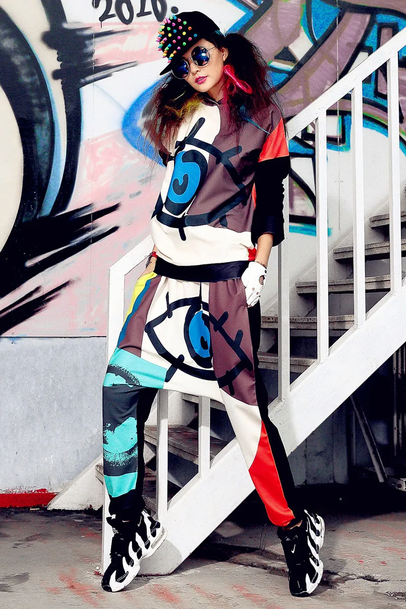 

Korea Dadongmen trend women's autumn and winter new nightclub tide big size hanging pants abstract eyes punk harem pants