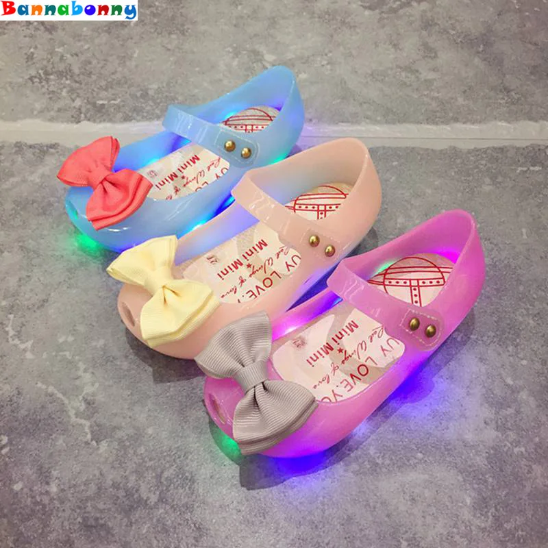 Дети СВЕТОДИОДНЫЙ сандалии обувь для девочек малышей милый светодиодный
