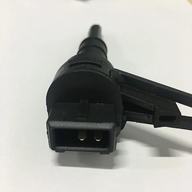 Автозапчасти датчик скорости одометра 2 pin для Audi 100 200 90 A4 A6, VW Passat OE 012 409 191 D 012 409 191