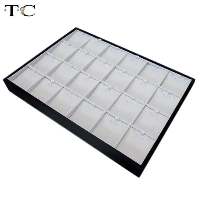 Бесплатная доставка 2 шт. белая коробка из искусственной кожи для подвесок