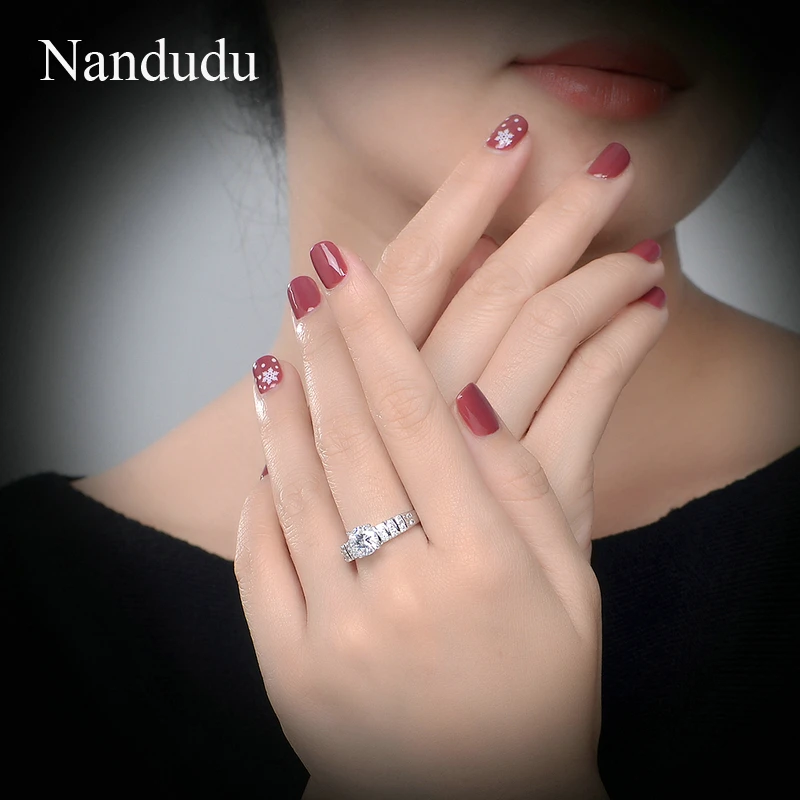 Nandudu Сияющий австрийского хрусталя кольцо Forever Love Для женщин женская свадебная